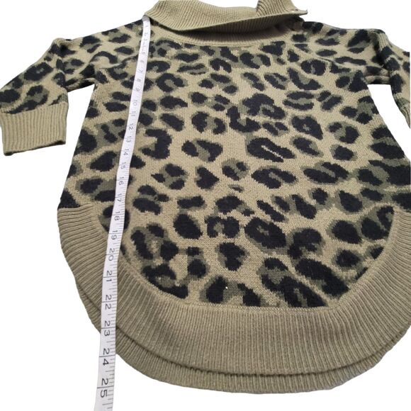 89th & Madison Cheetah Print Olive Green Black Cowl Neck Sweater Small Petite - Picture 9 of 10